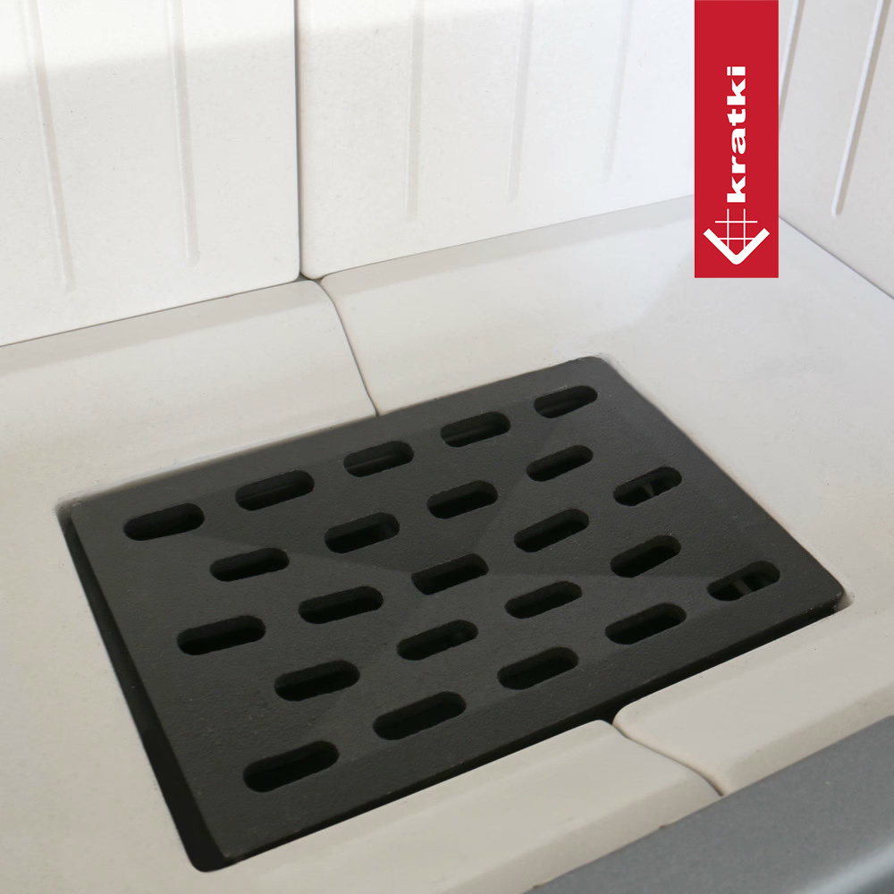 Żeliwny ruszt i popielnik w kominku Lucy